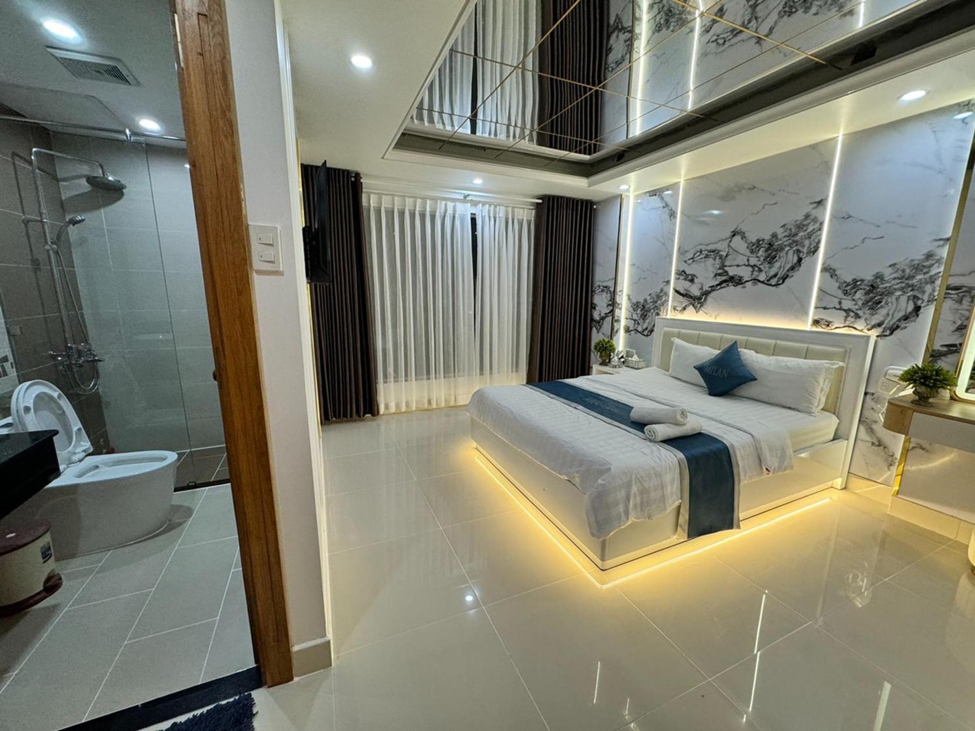Ngoc San San Hotel